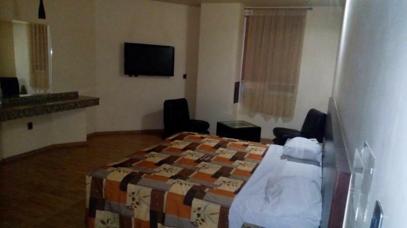 Motel Paraiso Suites Querétaro Exteriér fotografie